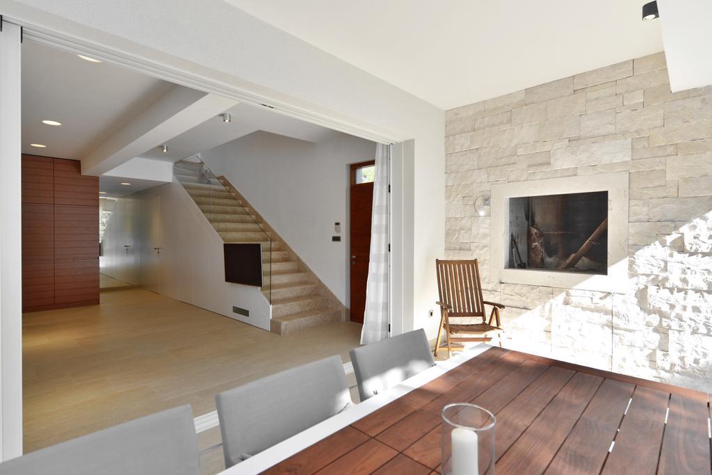 Chiponsky One - 5 Star Beachfront Property Bol Buitenkant foto