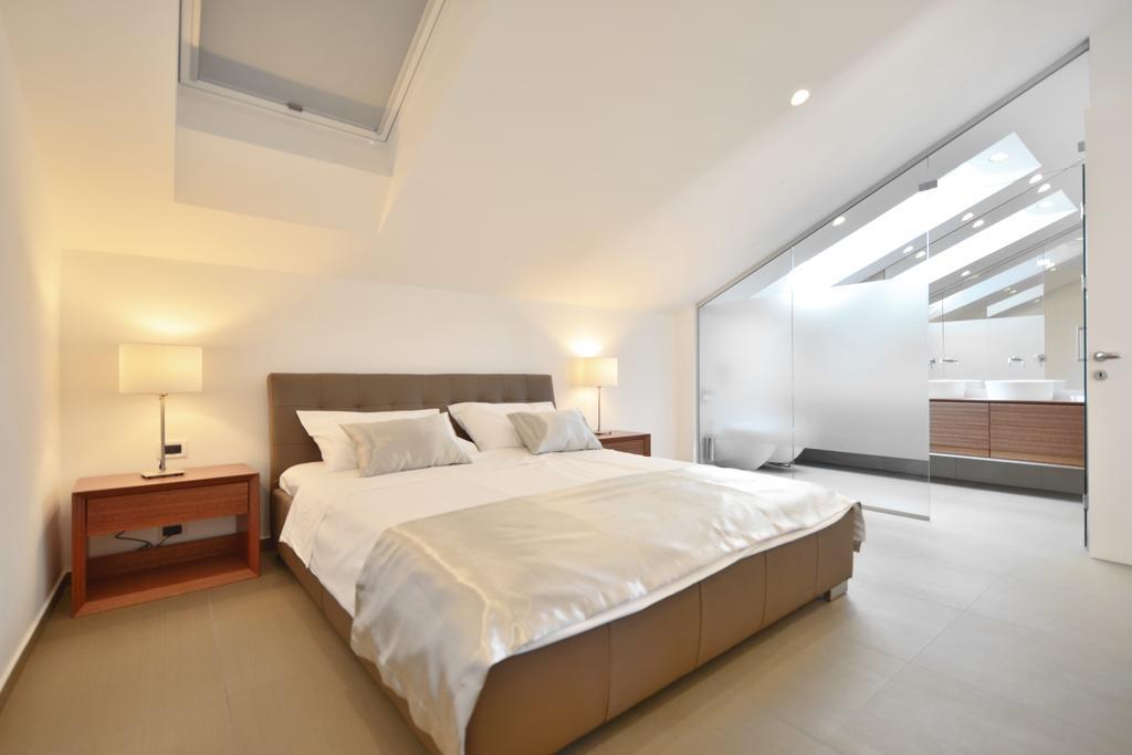 Chiponsky One - 5 Star Beachfront Property Bol Buitenkant foto