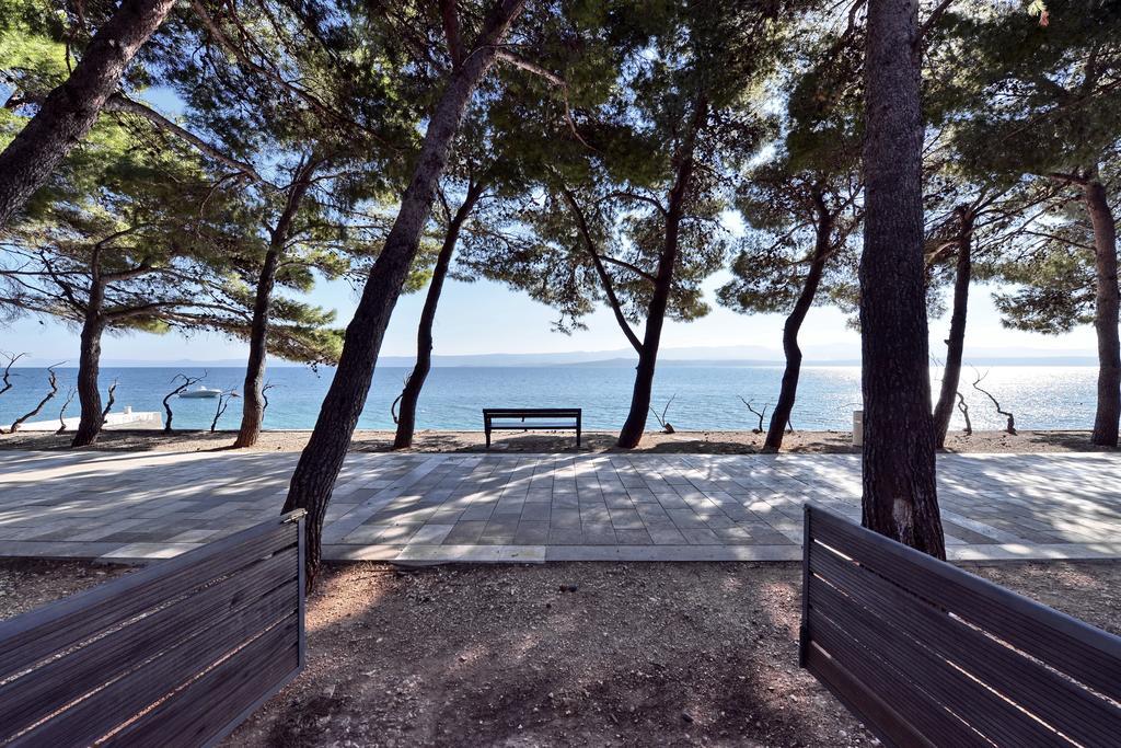 Chiponsky One - 5 Star Beachfront Property Bol Buitenkant foto
